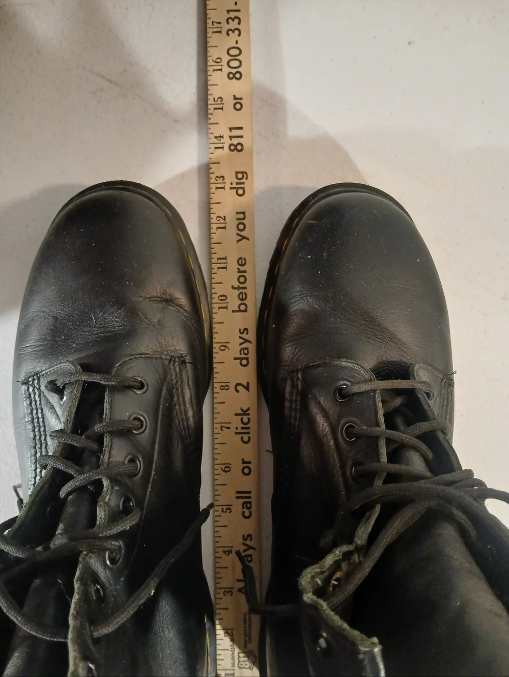 Vintage Made in England Doc Martens 1460 Leather Boots UK 12 / US 13